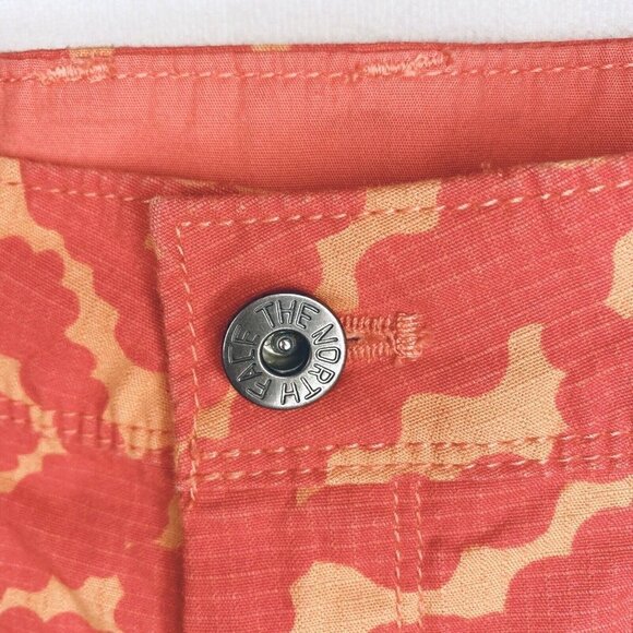The North Face Printed Cotton Shorts Women’s Size 4 Casual  5” Inseam Coral - Picture 4 of 7